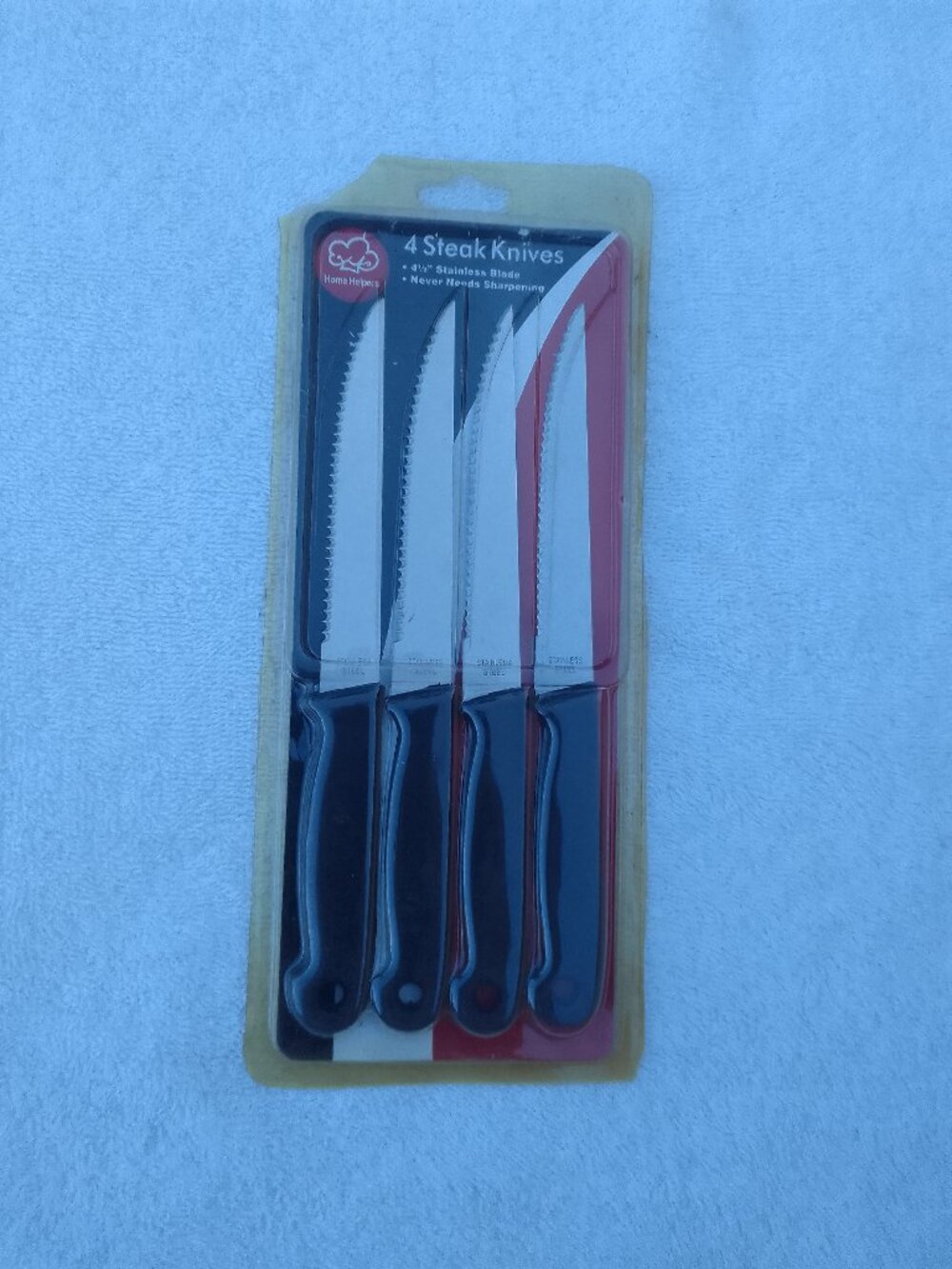 Luxury stainless steel sharp blade steak knife 4 in a set NWT